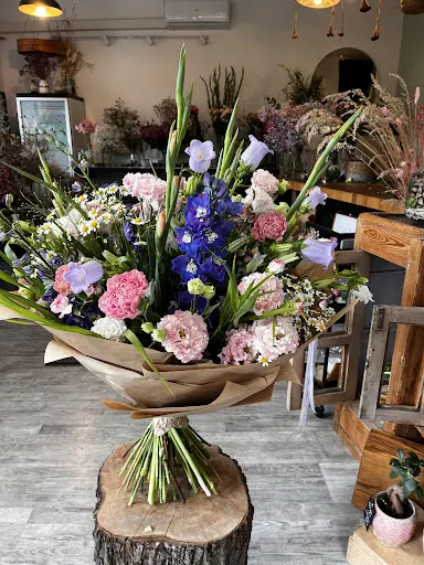 W Korcu Maku Kwiaciarnia